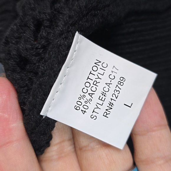 Charlotte avery solid  open weave  with thump holes pullover sweater  large NWT. - Picture 6 of 9